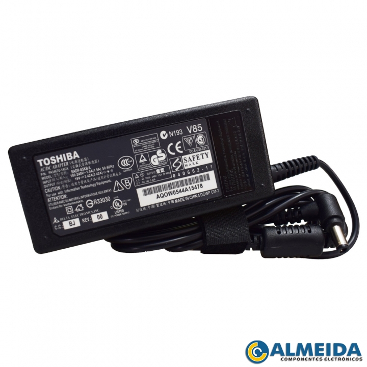 FONTE NOTEBOOK TOSHIBA 19V 3.42A 5.5X2.5MM